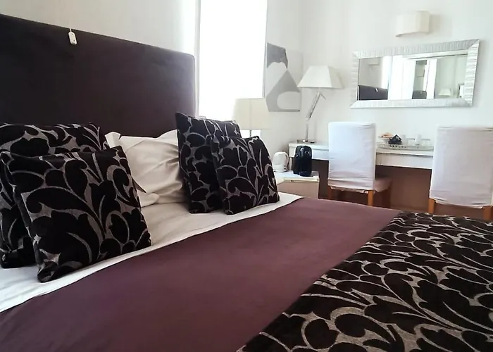 Bed and Breakfast Relais Piazza Dei Martiri Neapel